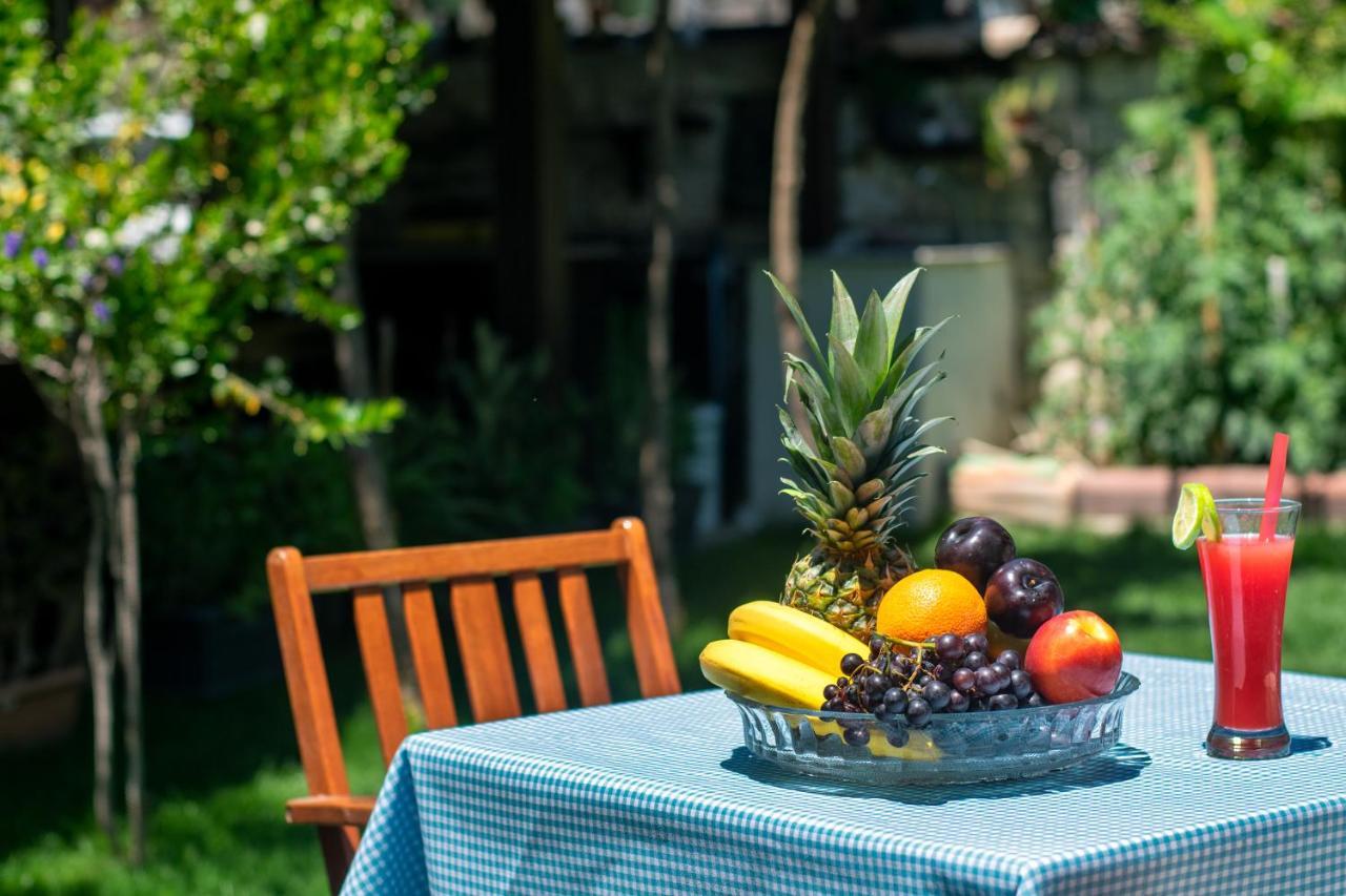 Flores Hotel Alaçatı Buitenkant foto