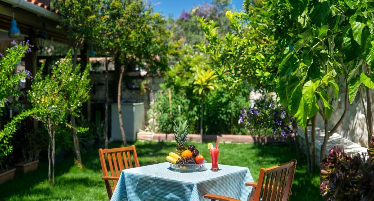 Flores Hotel Alaçatı Buitenkant foto