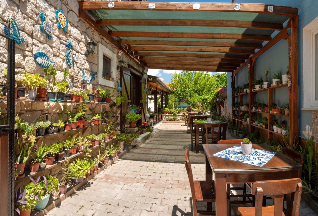 Flores Hotel Alaçatı Buitenkant foto