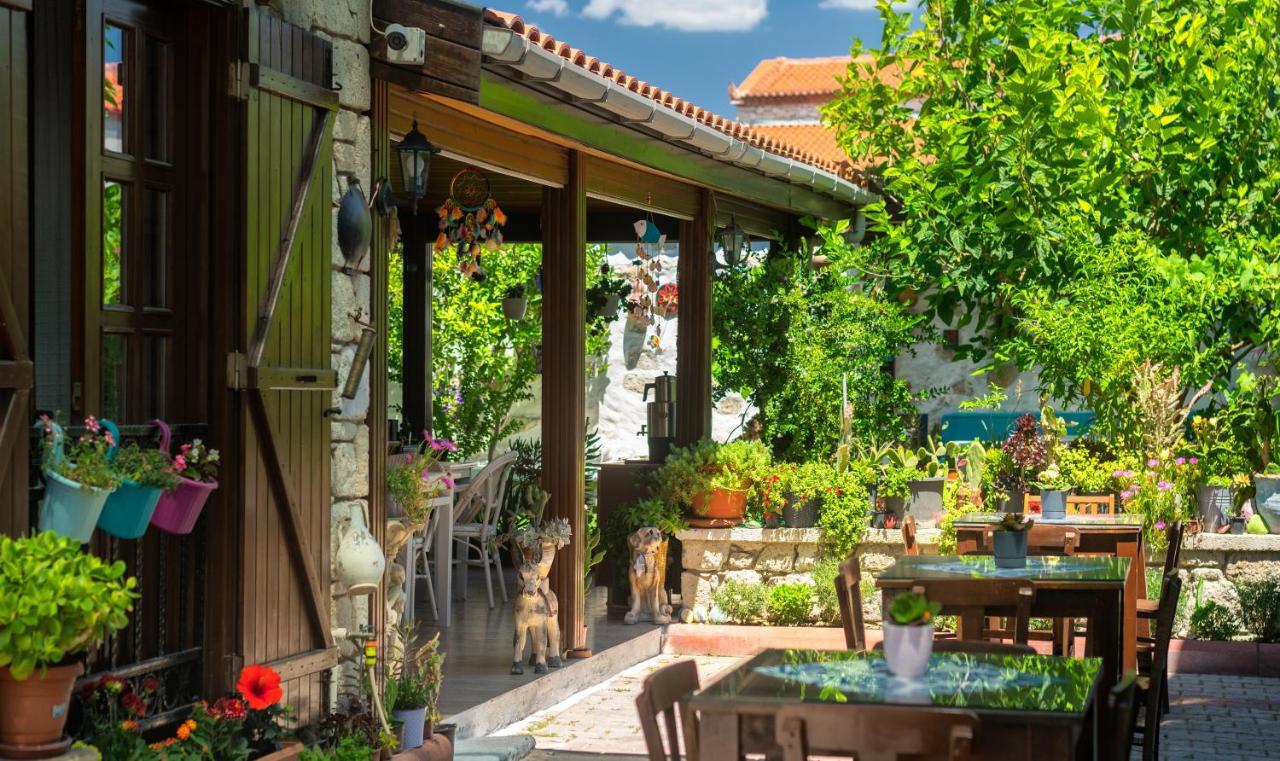 Flores Hotel Alaçatı Buitenkant foto