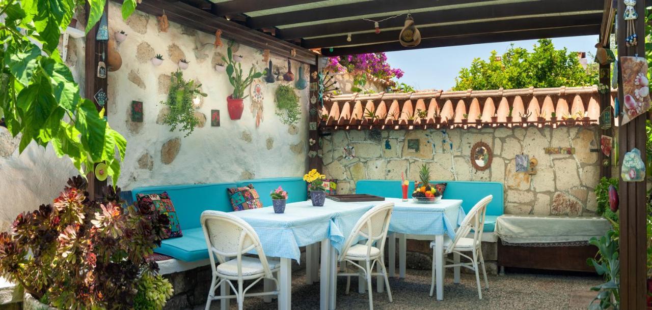 Flores Hotel Alaçatı Buitenkant foto