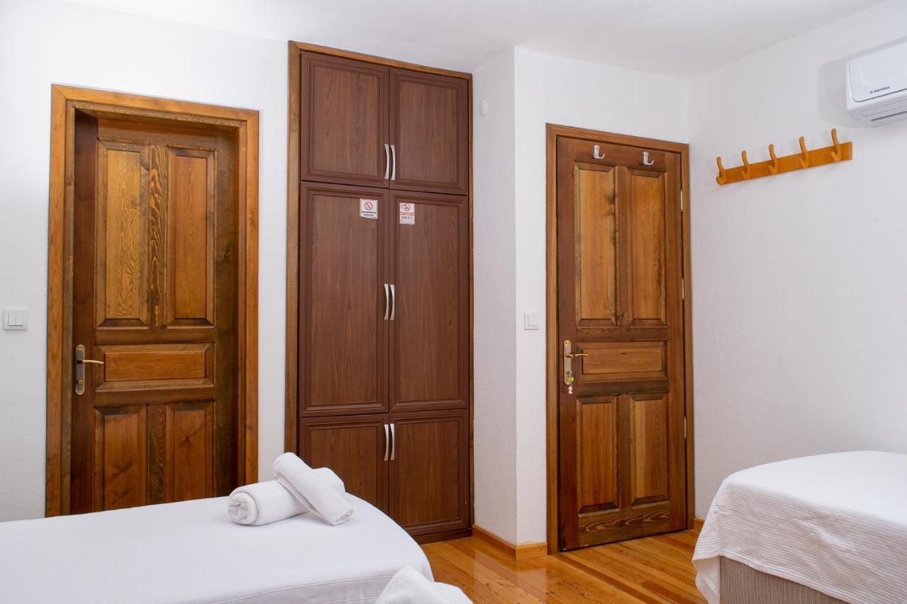 Flores Hotel Alaçatı Buitenkant foto