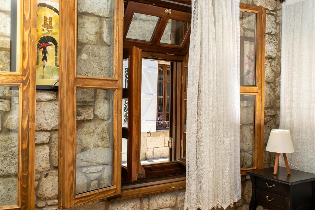 Flores Hotel Alaçatı Buitenkant foto